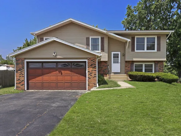 12702 64th AVENUE, Pleasant Prairie, WI 53158