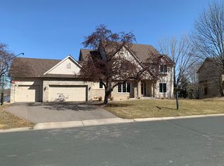 8612 Terraceview Ln N, Maple Grove, MN 55311