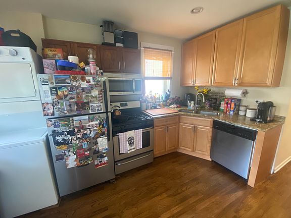 5th image of 2142 W Warner Ave