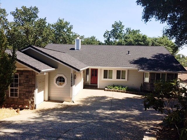 1st image of 18229 Jayhawk Dr