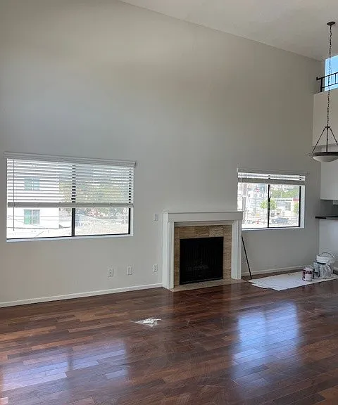 1819 Greenfield Ave #305 — Photo 2