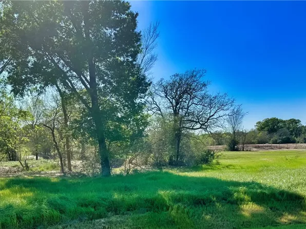 10273 Panther Creek Rd, Iola, TX 77861