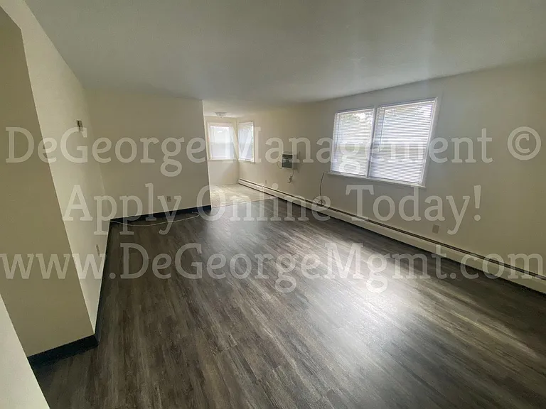 Walworth Garden Apartments — Photo 42