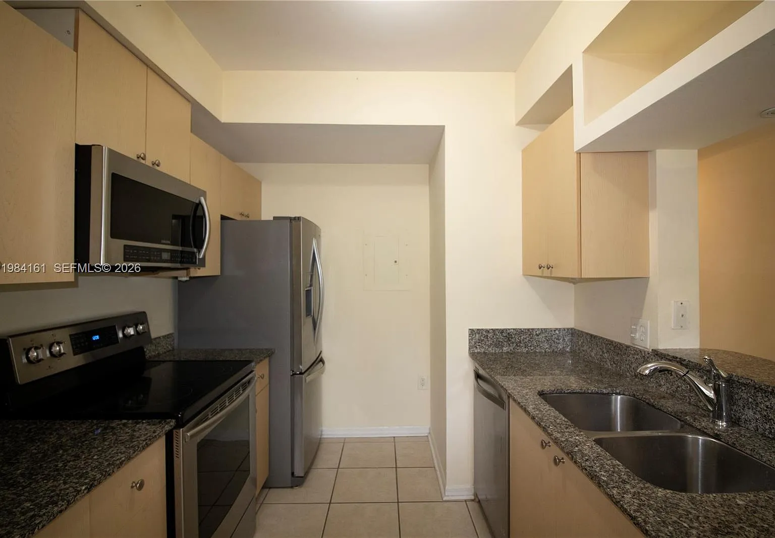 2 bed, 1205 sqft, $2,500 — Photo 4