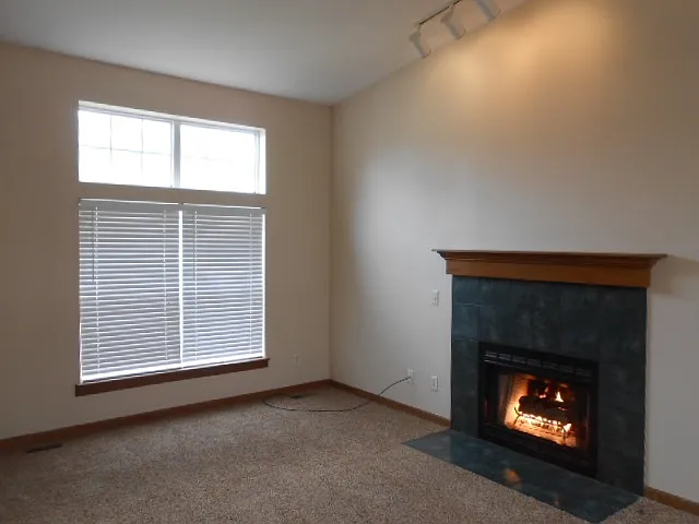 210 Windward Ct — Photo 6