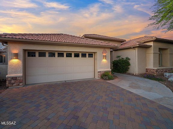 3rd image of 63762 E Desert Peak Dr