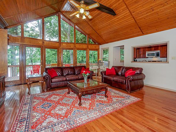 5th image of 142 Clipper Ln