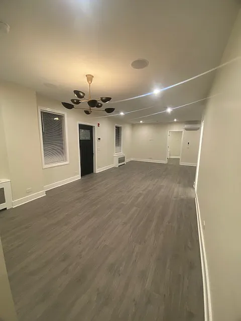 LARGE LIVING ROOM / DINING ROOM COMBO