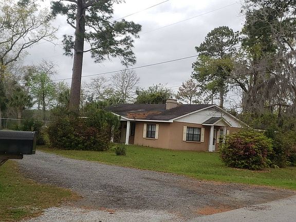 2nd image of 419 W Shore Dr