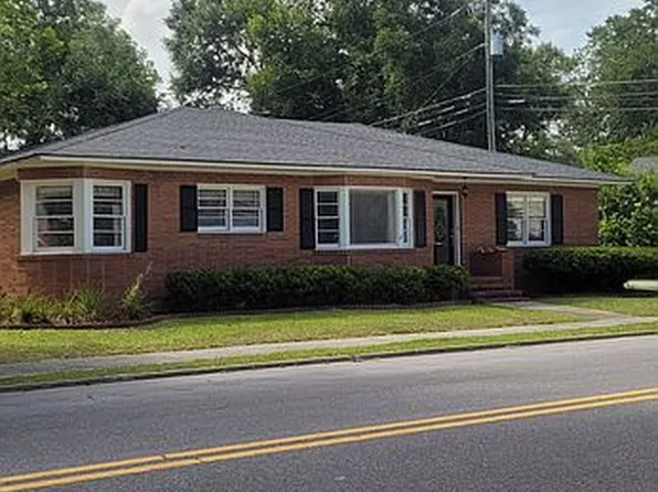 341 Hampton Ave N, Fairfax, SC 29827