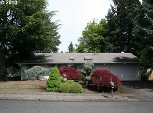2430 SW Winchester Ave, Portland, OR 97225