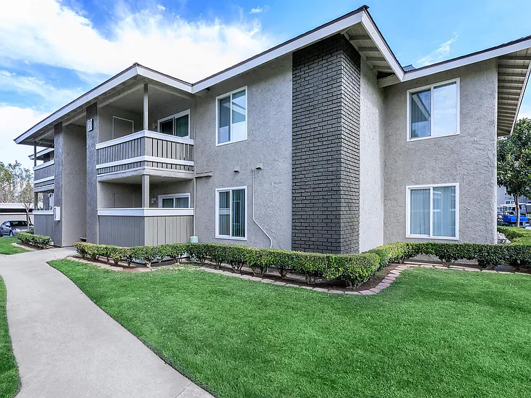 The Terrace Apartments — Photo 7