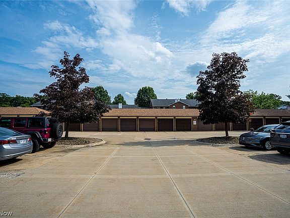 2nd image of 8677 Scenicview Dr #A103