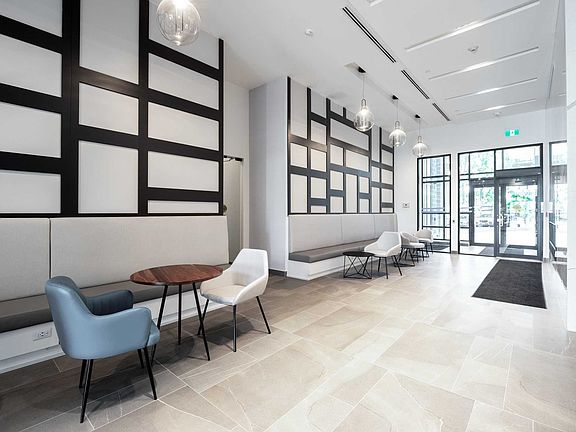 4th image of 681 Yonge St #516