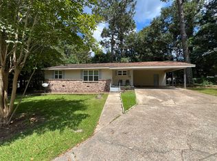 105 Rainbow Cir, Hattiesburg, MS 39401