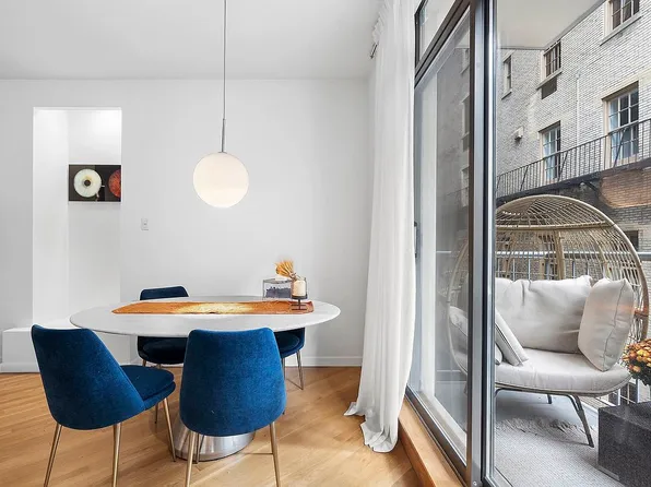 8 W 65th St APT 4B, New York, NY 10023
