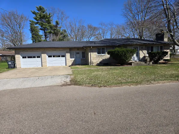 1547 Pontiac Rd, Benton Harbor, MI 49022