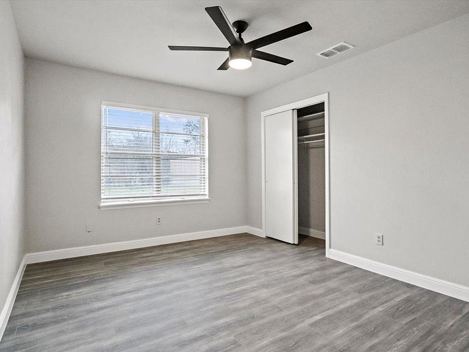 1st image of 3912 Wren Ave