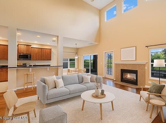 5th image of 1721 Saffron Plum Ln