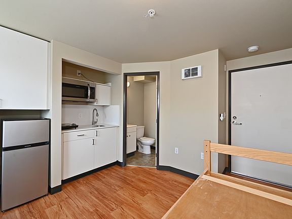 3rd image of 4735 21st Ave NE APT 302