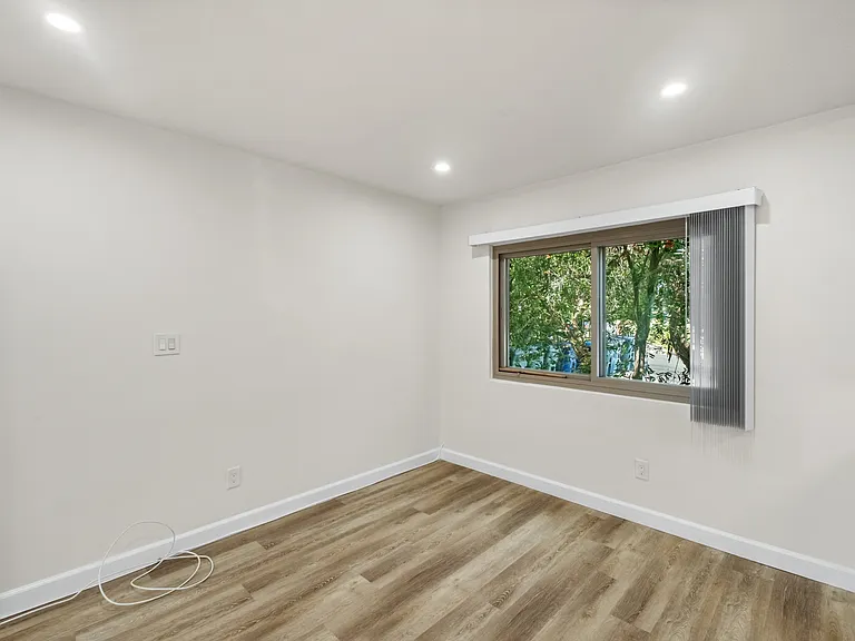 640 Imperial Ave #1 — Photo 13