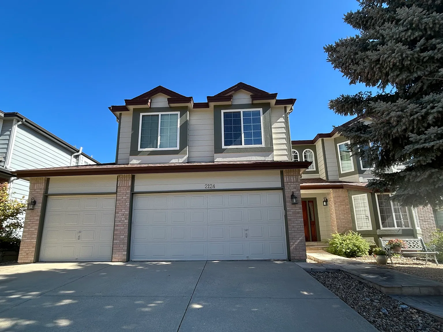 2124 Jarosa Ln — Photo 4