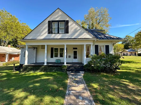 622 Jefferson St, Lewisburg, WV 24901