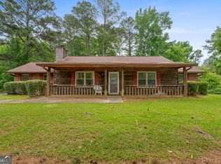 325 Winchester Ct, Ellenwood, GA 30294