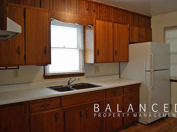 4830-4Indian-Creek-kitchen