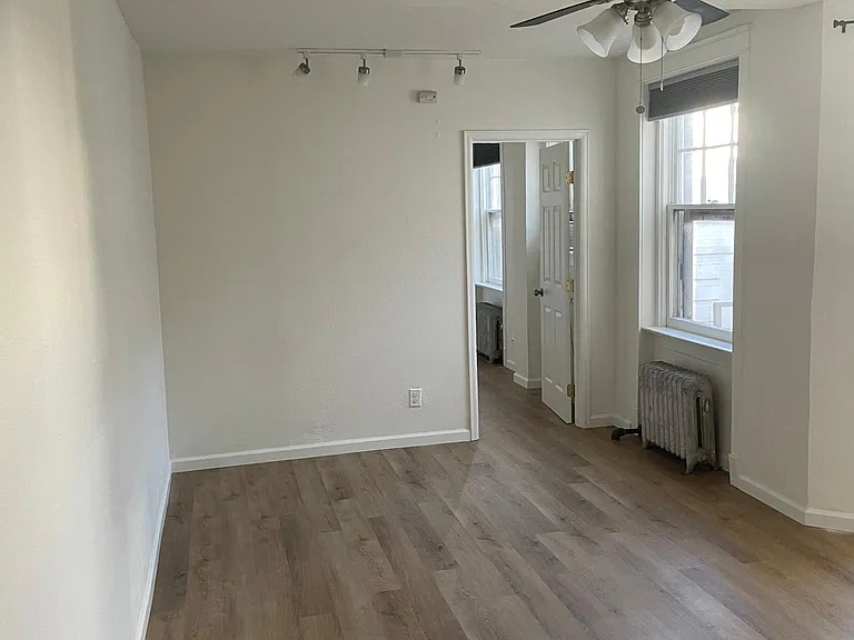 215 E 11th Ave #D5 — Photo 9