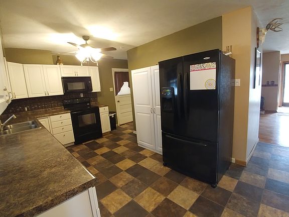 4th image of 808 E Kirwin Ave