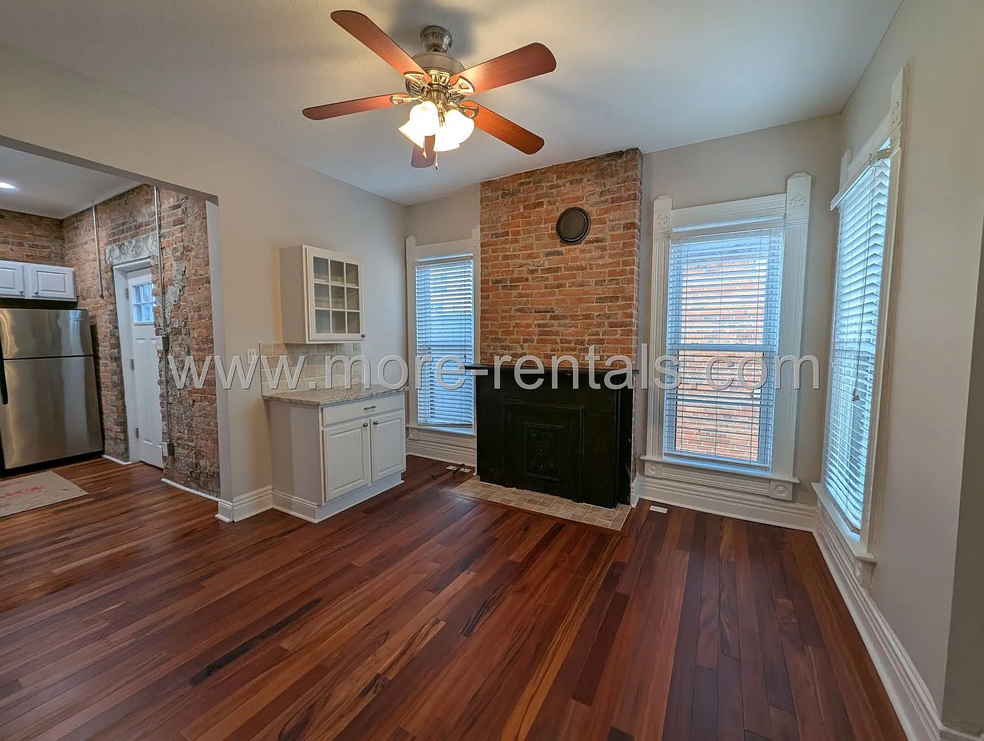 48 Clark Pl — Photo 4