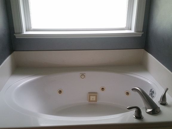 5th image of 120 Leupold Dr