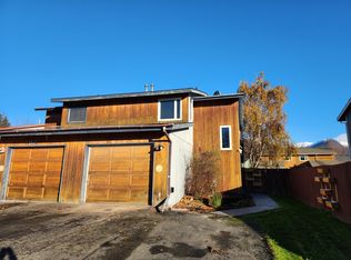 11931 Copper Mountain Dr, Eagle River, AK 99577