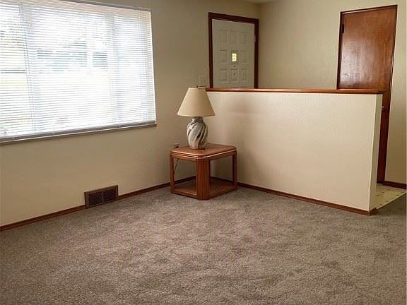 3rd image of 4838 Criss Rd