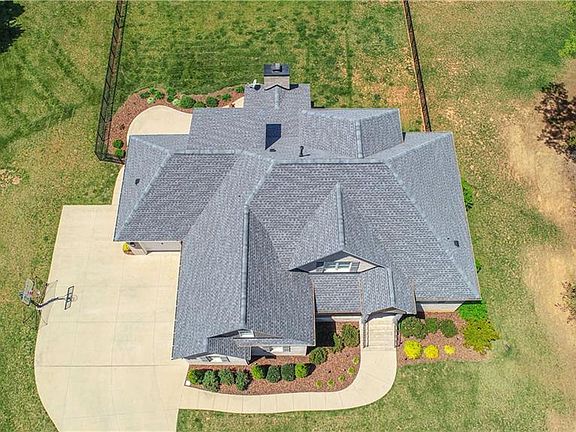 2nd image of 7901 Carra Way