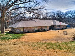 1640 Oak Creek Dr, Edmond, OK 73034