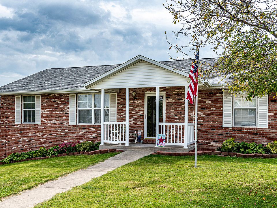 1st image of 3833 Scarborough Way