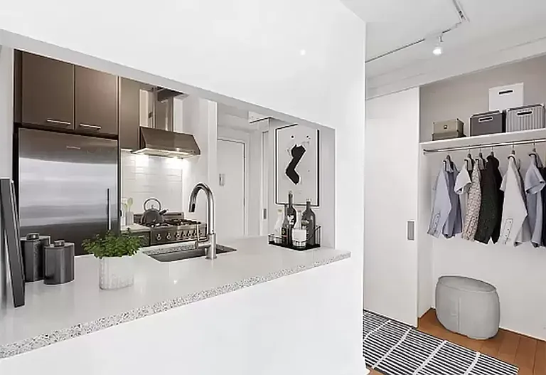 200 E 11th St #803 — Photo 3