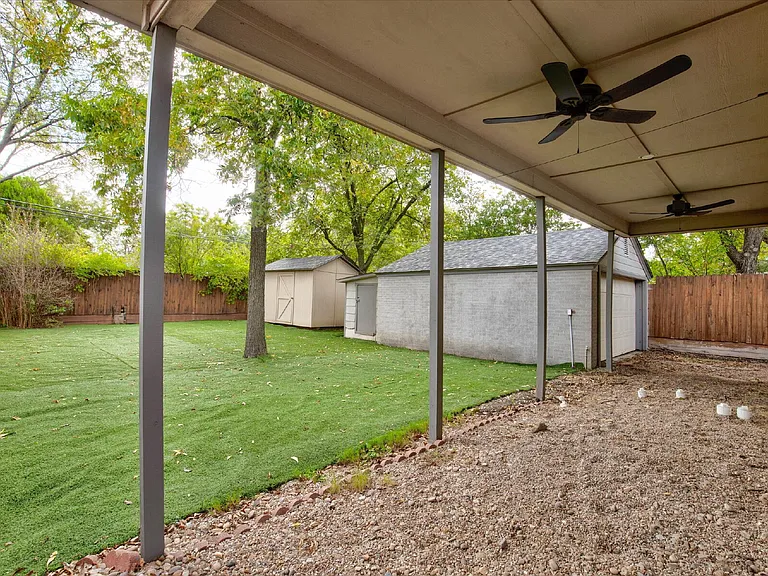 2521 Benbrook Blvd — Photo 27