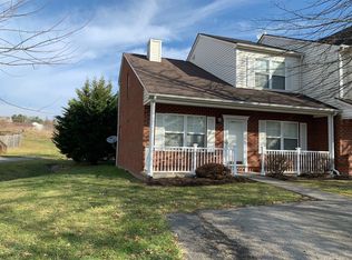 190 Willow Oak Dr, Christiansburg, VA 24073