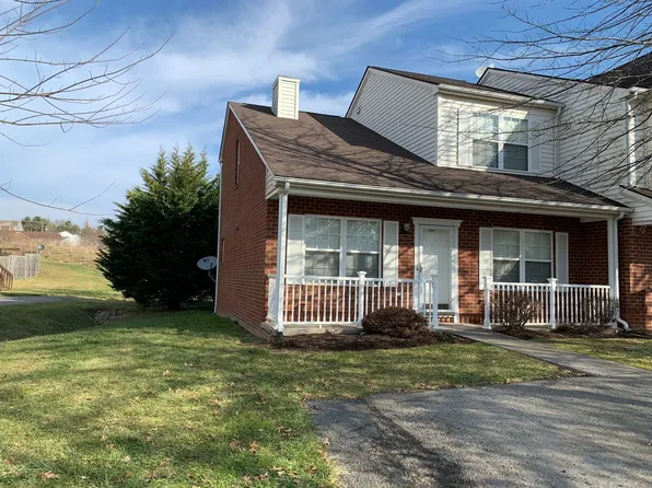 190 Willow Oak Dr, Christiansburg, VA 24073