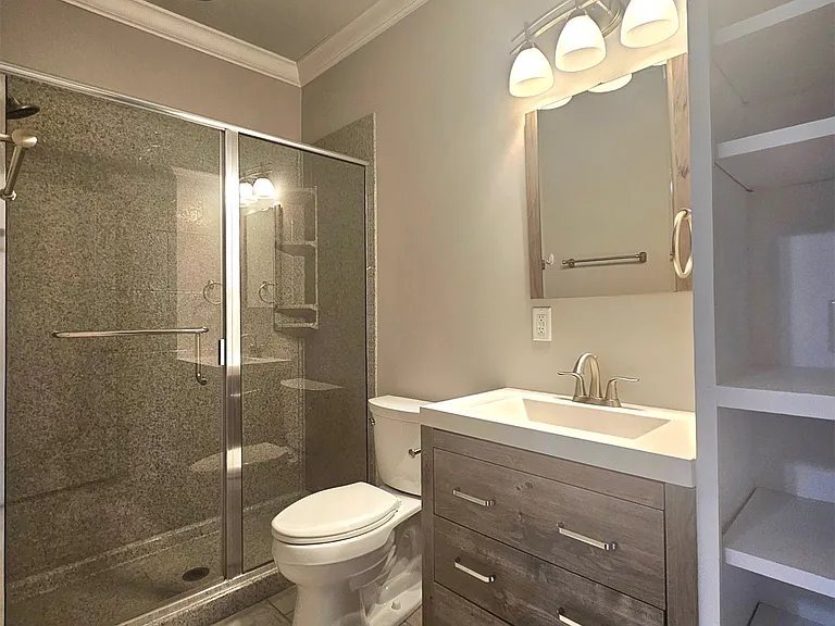 1411 S Gary Pl — Photo 8