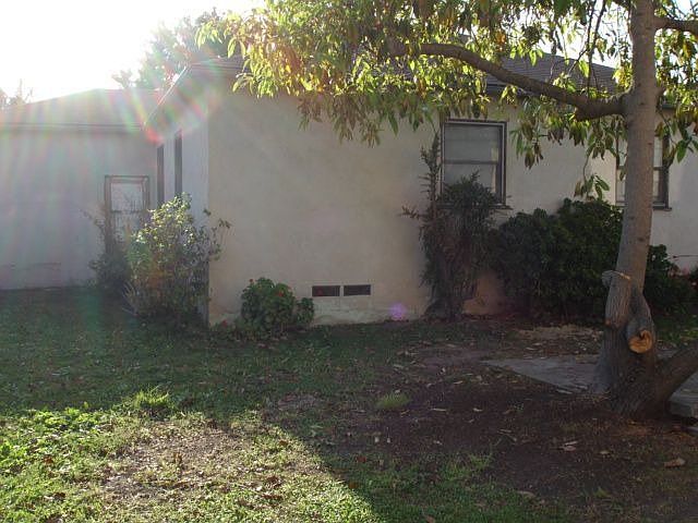 2nd image of 17016 Yukon Ave