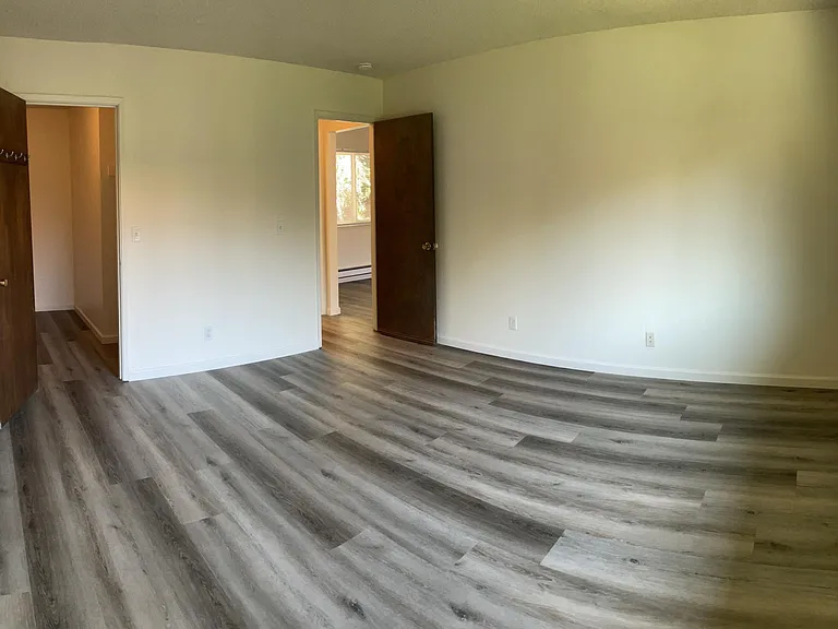 2019 W Middlefield Rd #4 — Photo 14