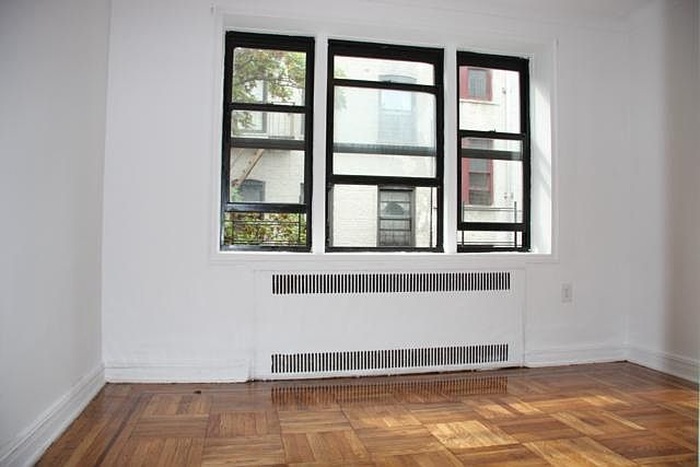 1st image of 100 Woodruff Ave Bsmt 2