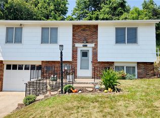 413 Kinkura Dr, Pittsburgh, PA 15212