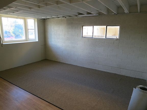 3rd image of 14632 S Denker Ave