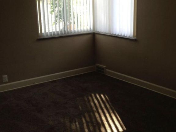 2nd image of 1345 Somerset Ave