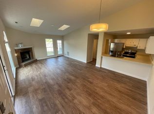 100 Courtyard Ln, Fayetteville, GA 30215